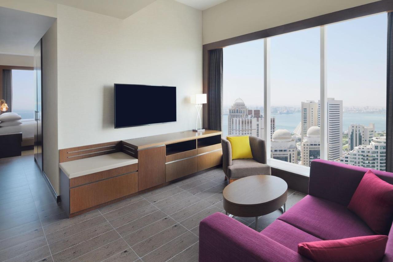 Delta Hotels By Marriott City Center Доха Экстерьер фото Living room