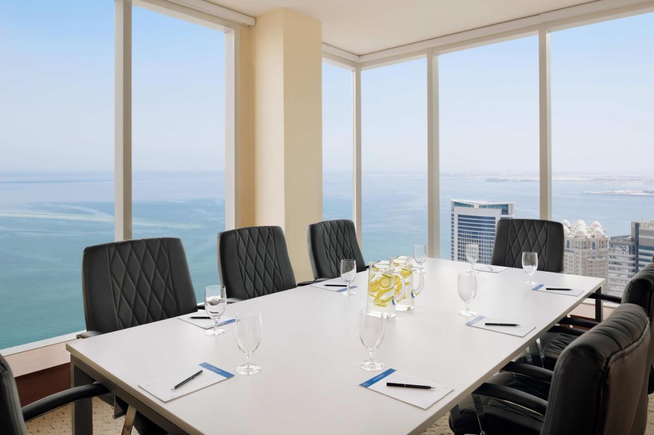 Delta Hotels By Marriott City Center Доха Экстерьер фото Boardroom