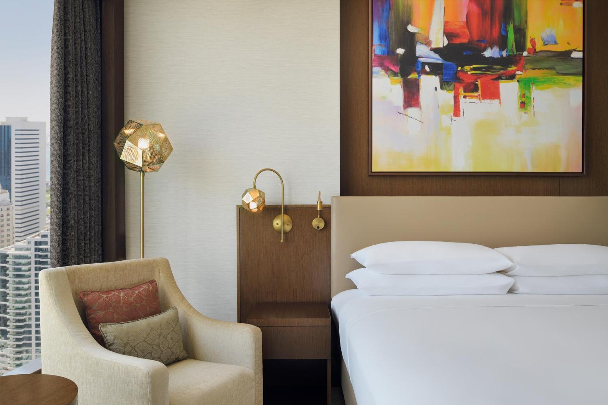 Delta Hotels By Marriott City Center Доха Экстерьер фото A guest room at the hotel