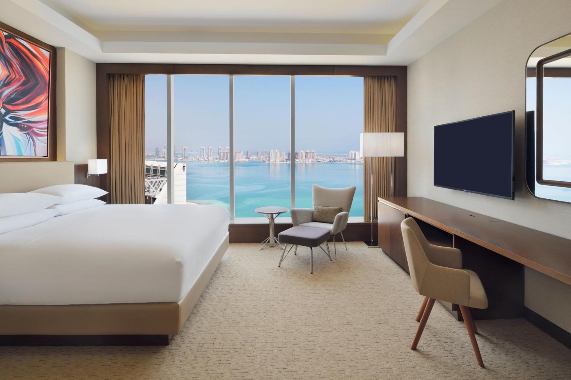 Delta Hotels By Marriott City Center Доха Экстерьер фото A guest room at the hotel